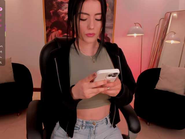 JennaOlson's BongaCams show and profile