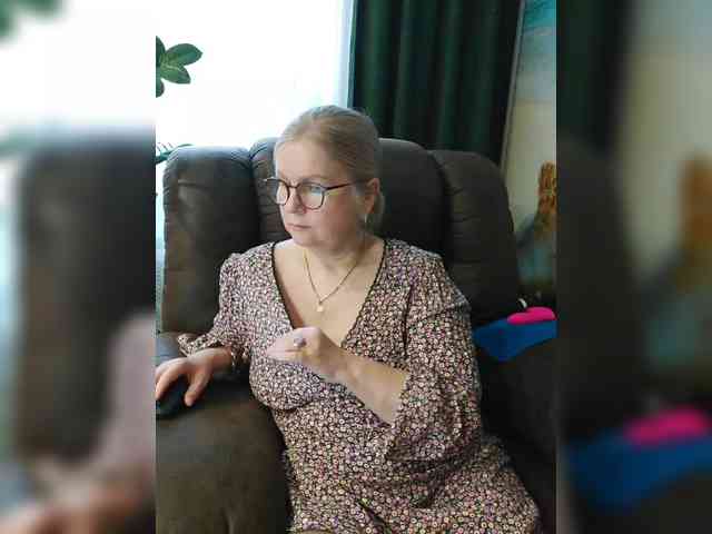 amateur nude cam Adiline