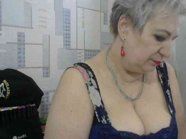 lara45 webcam