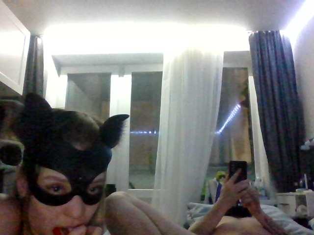 twoninja's BongaCams show and profile