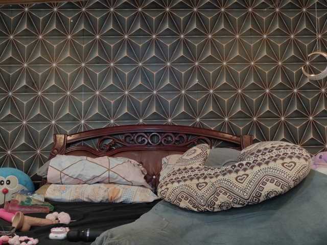 YummyMeily from BongaCams