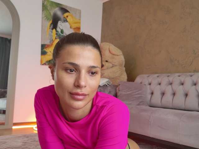 Sex chat gratuit in direct cu LennaGodess pe BongaCams