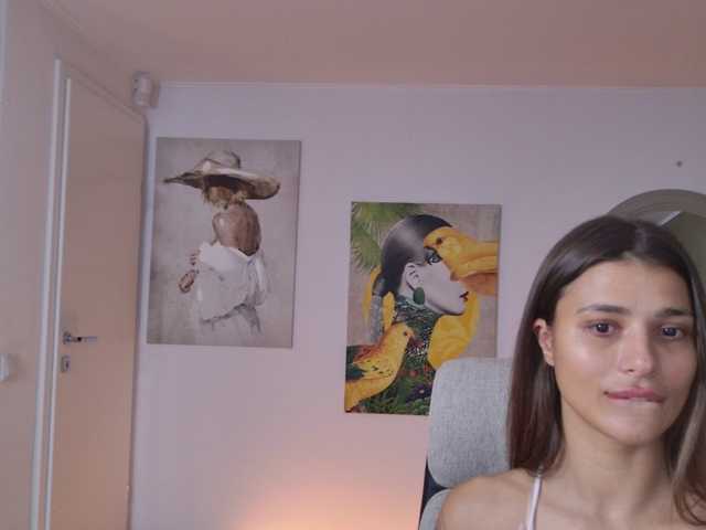 Sex chat gratuit in direct cu LennaGodess pe BongaCams