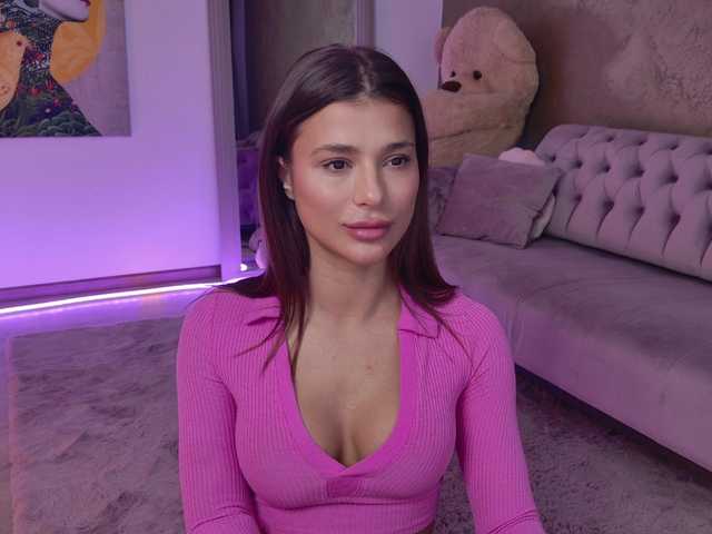 Sex chat gratuit in direct cu LennaGodess pe BongaCams