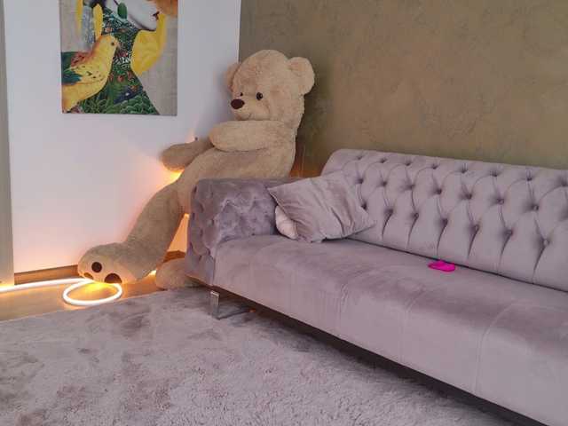 Sex chat gratuit in direct cu LennaGodess pe BongaCams