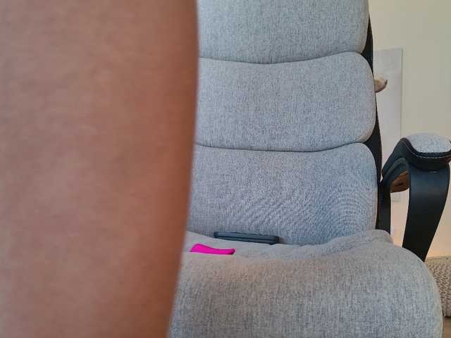 LennaGodess's BongaCams show and profile