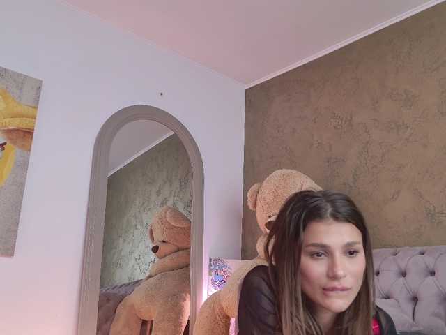 Sex chat gratuit in direct cu LennaGodess pe BongaCams