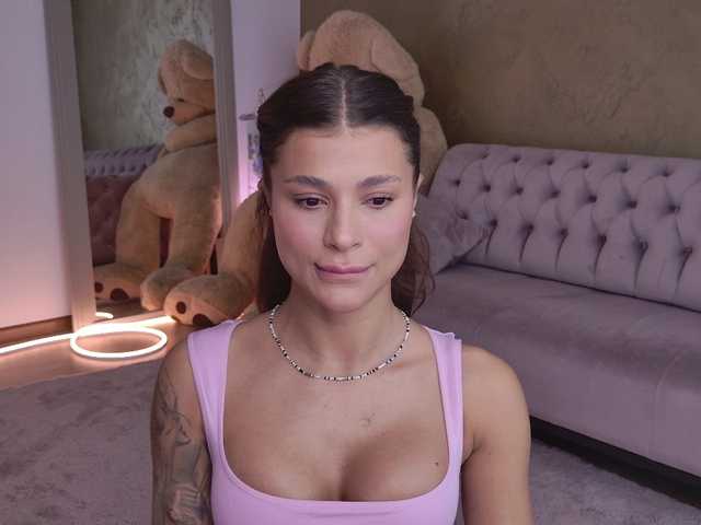 Sex chat gratuit in direct cu LennaGodess pe BongaCams