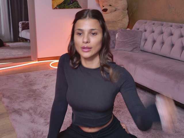 Sex chat gratuit in direct cu LennaGodess pe BongaCams