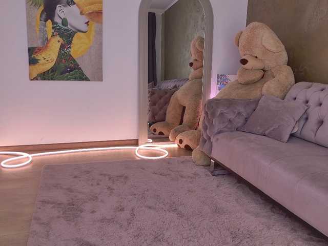 Sex chat gratuit in direct cu LennaGodess pe BongaCams