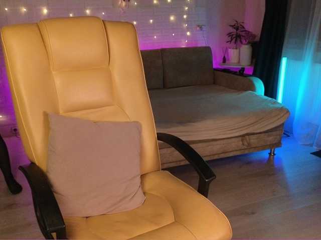 DanaSweet's BongaCams show and profile