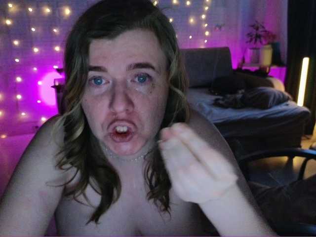 DanaSweet's BongaCams show and profile