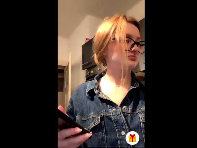 Discover irisachka from BongaCams