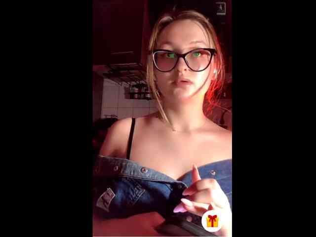 Sunny_Bunny webcam