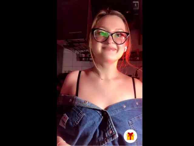 Sunny_Bunny webcam