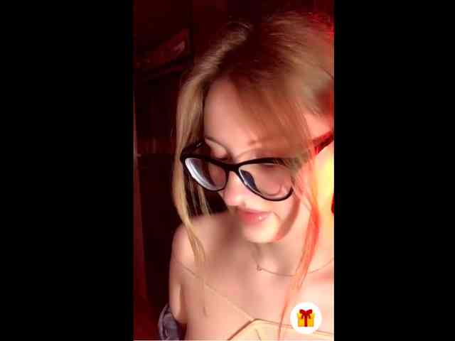 Sunny_Bunny webcam