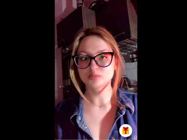 Sunny_Bunny webcam