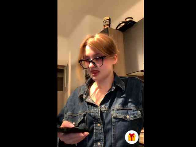 Sunny_Bunny webcam