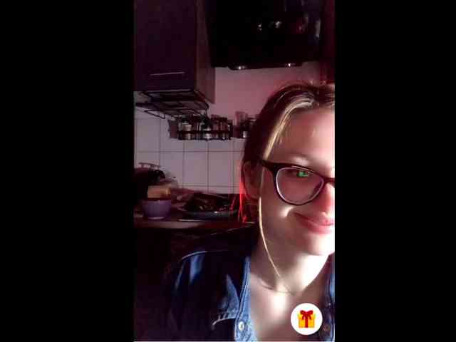 Sunny_Bunny webcam