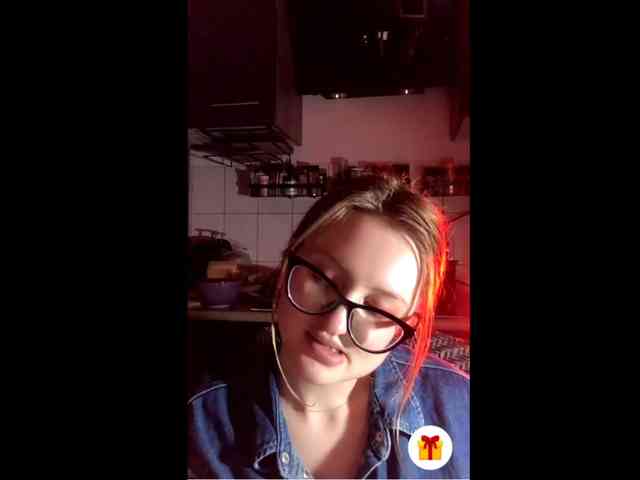 Sunny_Bunny webcam