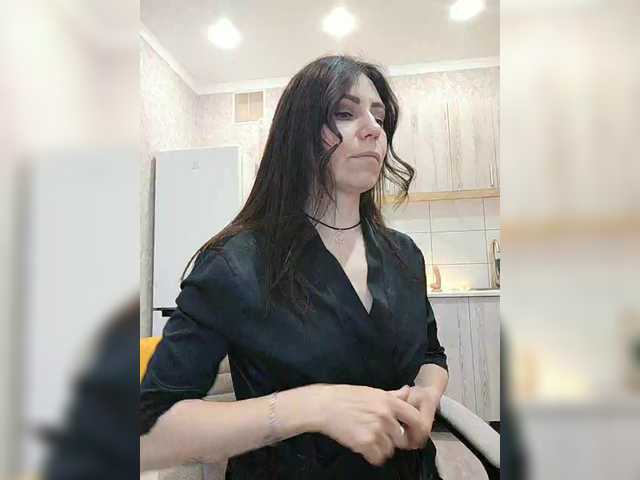 HotyWinter84 live cam profile