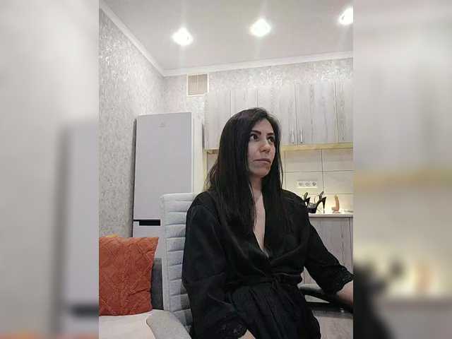 HotyWinter84's BongaCams show and profile