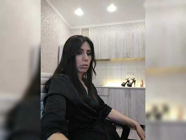 HotyWinter84's BongaCams show and profile