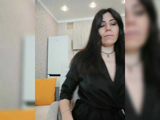 HotyWinter84's BongaCams show and profile