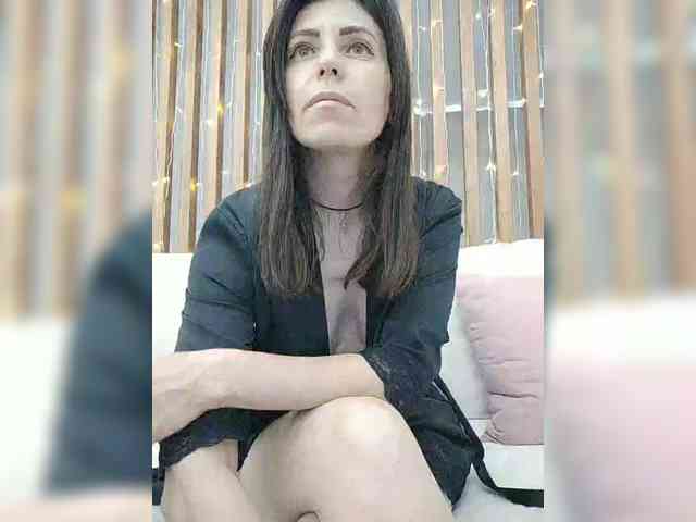 xxx live chat HotyWinter84