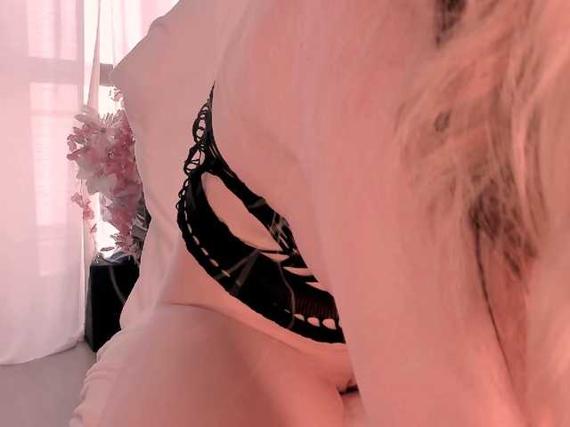 blondebab3's BongaCams show and profile