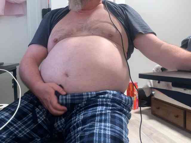 allergictolov Live Webcam on BongaCams