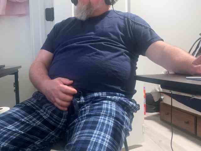 allergictolov Live Webcam on BongaCams