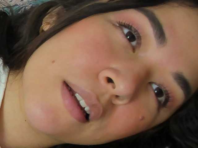 Brianna20's BongaCams show and profile