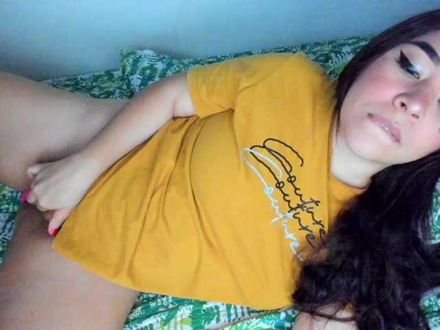 Brianna20's BongaCams show and profile