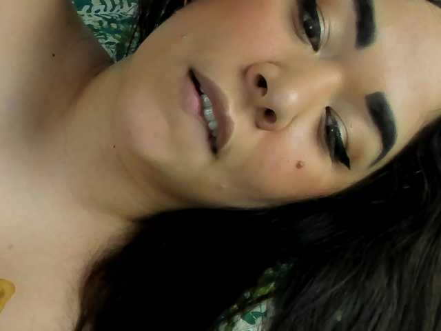 Brianna20's BongaCams show and profile