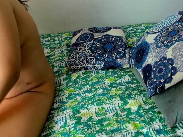 Brianna20's BongaCams show and profile