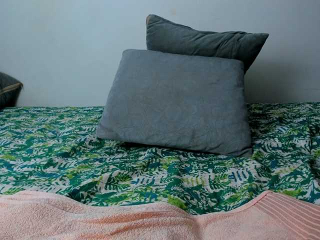 Brianna20's BongaCams show and profile