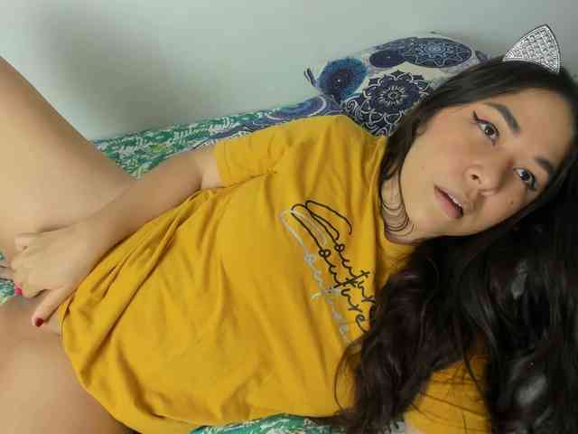 Brianna20 webcam