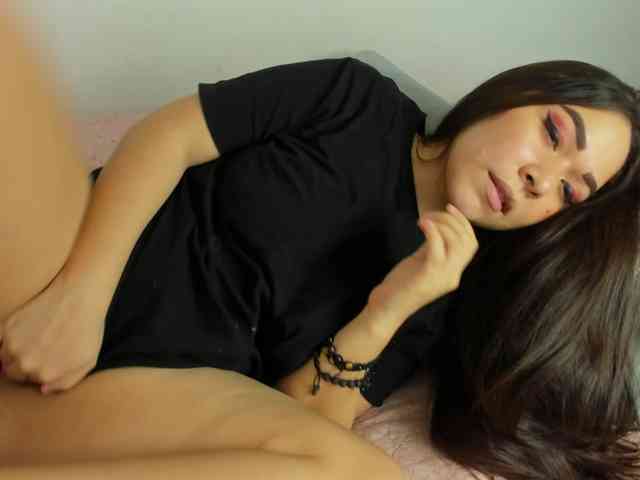Brianna20 webcam