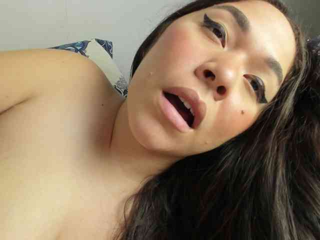 Brianna20 webcam