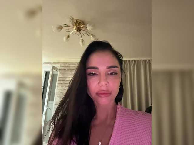 Bianka-strip's BongaCams show and profile