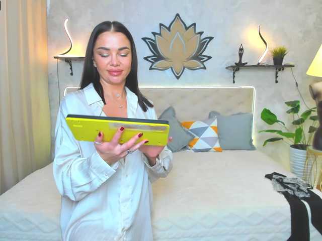 Bianka-strip's BongaCams show and profile