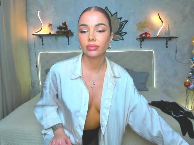 Bianka-strip's BongaCams show and profile