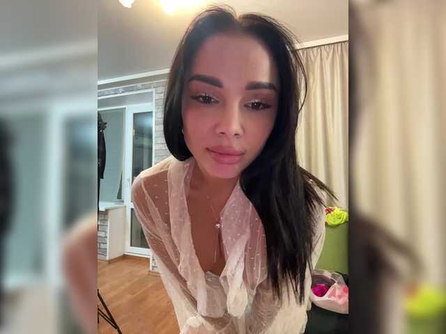 Bianka-strip's BongaCams show and profile