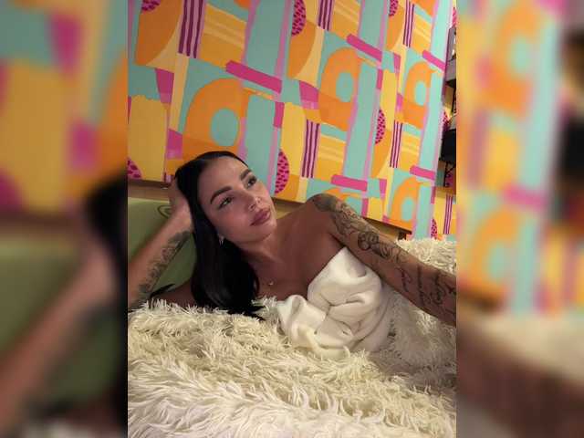 Bianka-strip's BongaCams show and profile