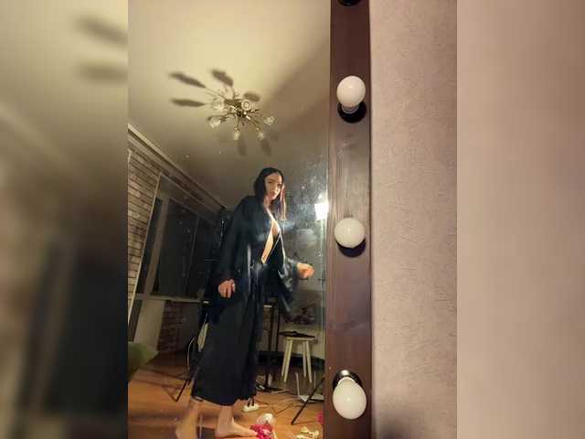 Bianka-strip's BongaCams show and profile