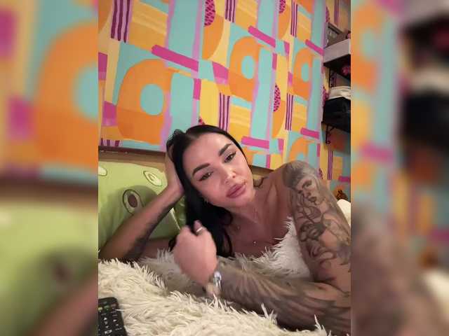 Bianka-strip's BongaCams show and profile