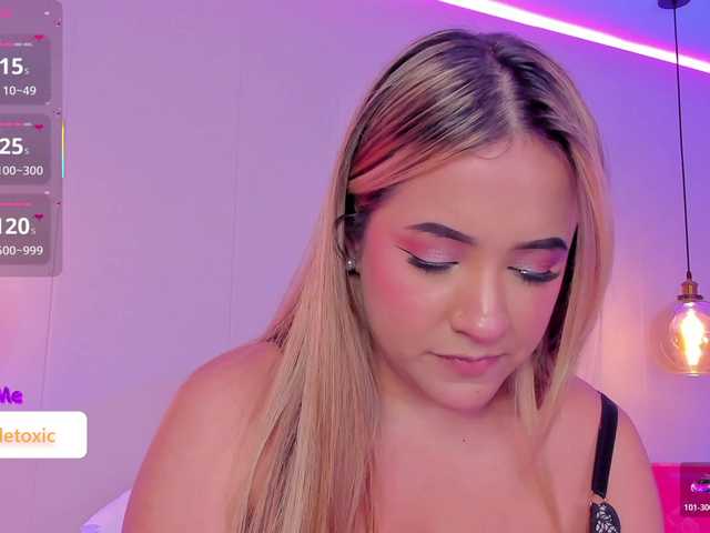 LittleToxic's BongaCams show and profile