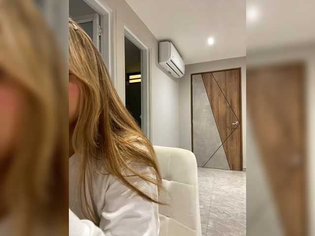 LittleToxic's BongaCams show and profile