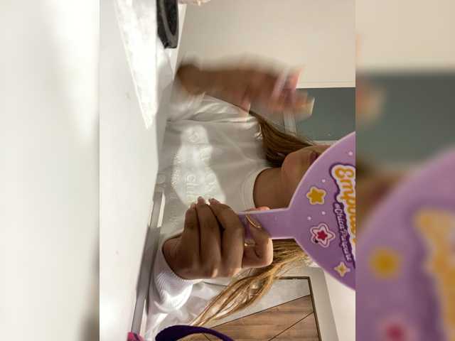 LittleToxic's BongaCams show and profile